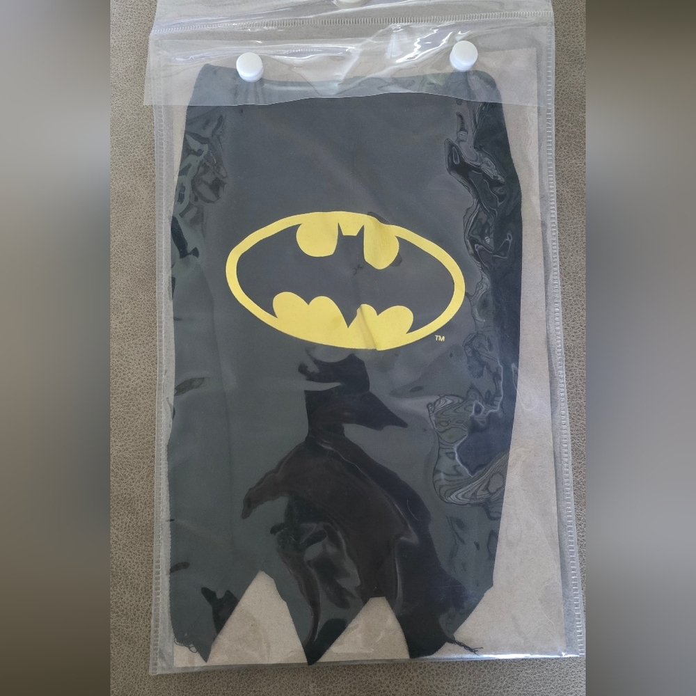 Batman Dog Costume, NEW IN ORIGINAL PACKAGING. Multiple Sizes Available - Picture 2 of 6
